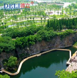 建水上浮橋多少錢？浮橋廠家哪家好？德立為您解答
